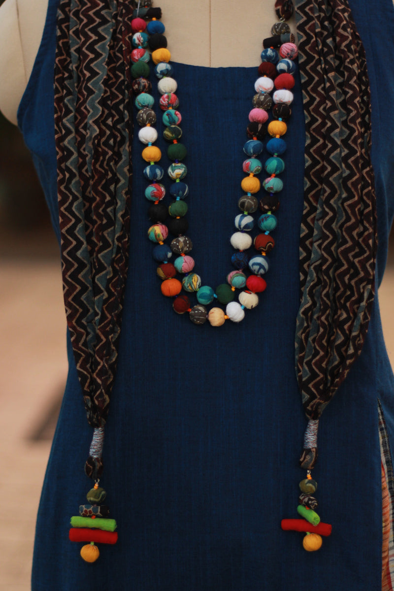 Rangat Necklace Scarf | Mul Ajrakh | Noir Chevron