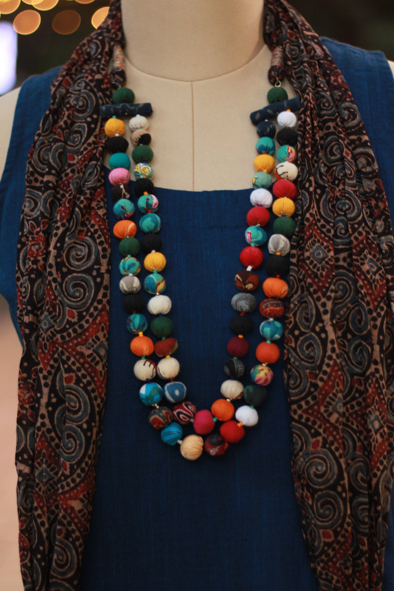 Rangat Necklace Scarf | Mul Ajrakh | Noir Circles