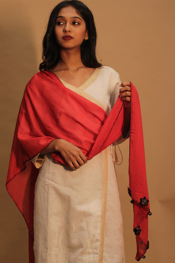 Phulwari | Mul Stole with Chindi Florettes | Scarlet