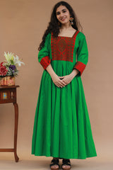 Alankrita | Chaaliskali | Green With Red Yoke