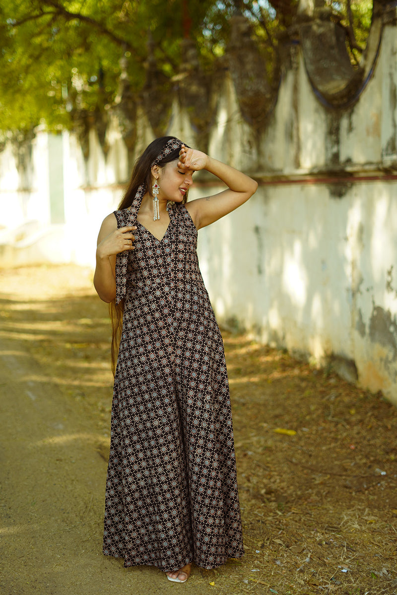 Urmi | Wide Legged Jumpsuit | Noir Trellis Ajrakh