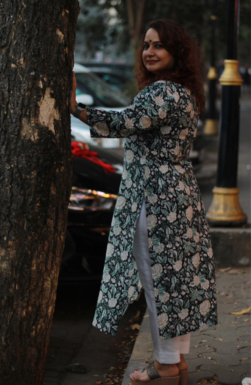 Arya | Long Kurta | Noir Floral Sanganeri with Mashroo Yoke