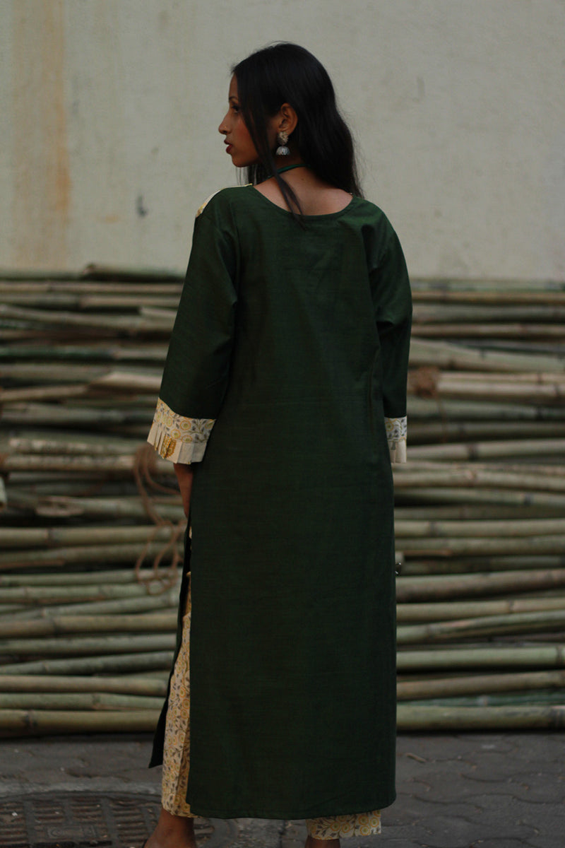 Mehek | Long Kurta | Noir with Floral Sanganeri