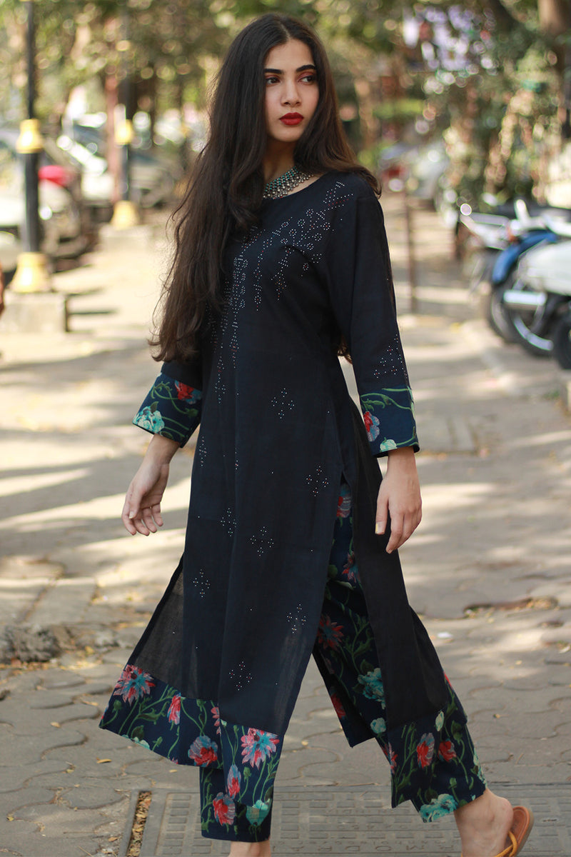 Daana | Tangaliya Kurta | Navy With Sanganeri