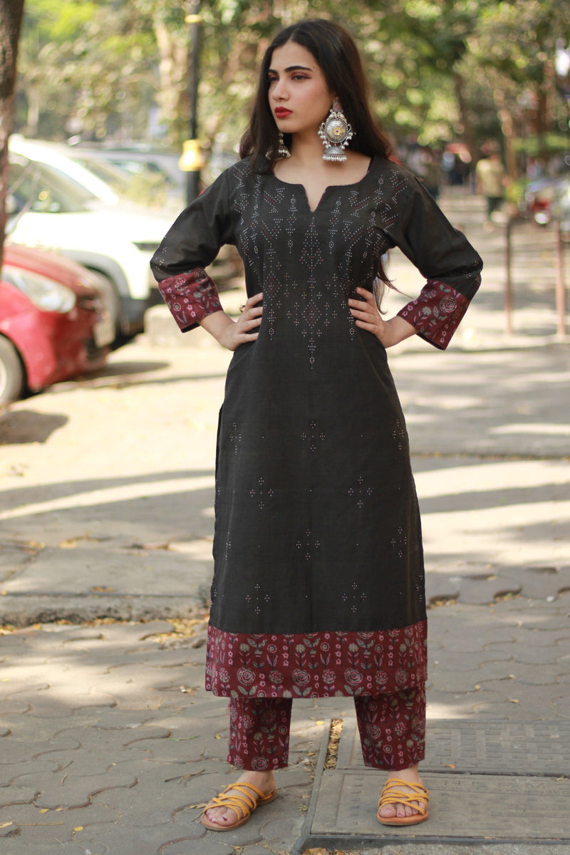 Daana | Tangaliya Kurta | Sienna Brown With Maroon Sanganeri