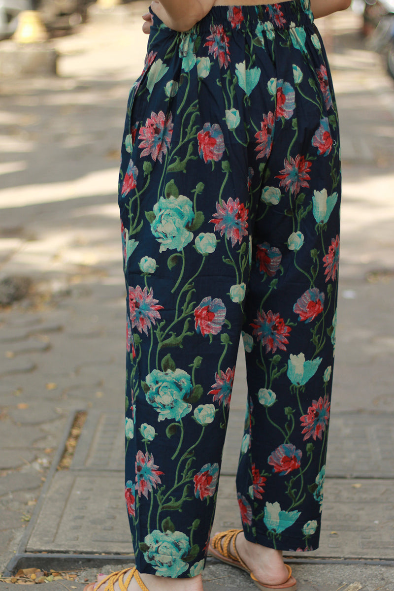 Ravina | Slim Pants | Navy Sanganeri