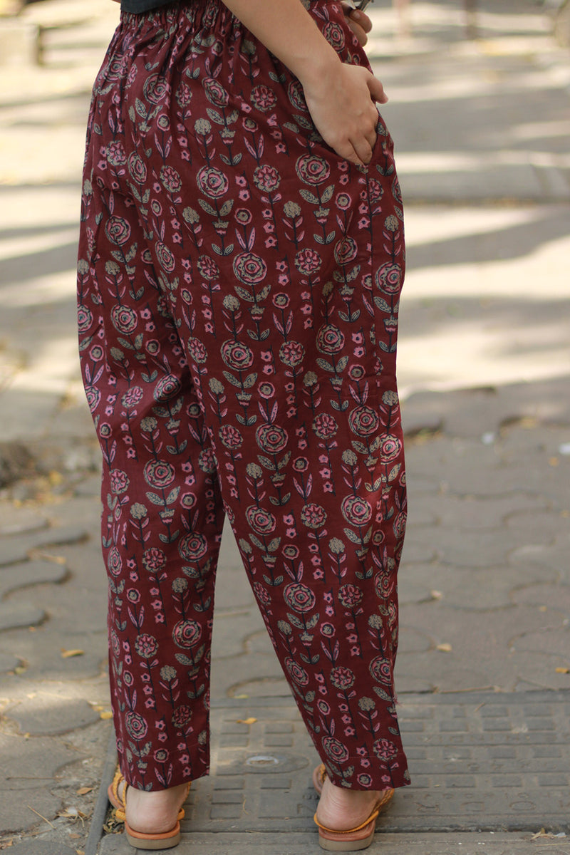 Ravina | Slim Pants | Maroon Sanganeri