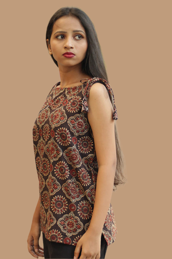 Chanchal | Dori Top | Noir Floral Hexagon Ajrakh