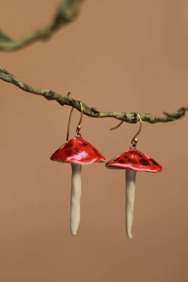 Sadhvi |Ceramic Toad Stools | Red Long