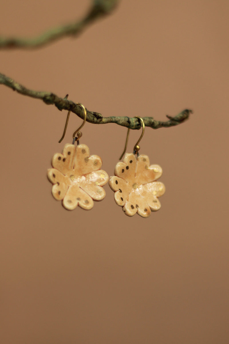 Sadhvi | Ceramic Flower Earrings | Beige