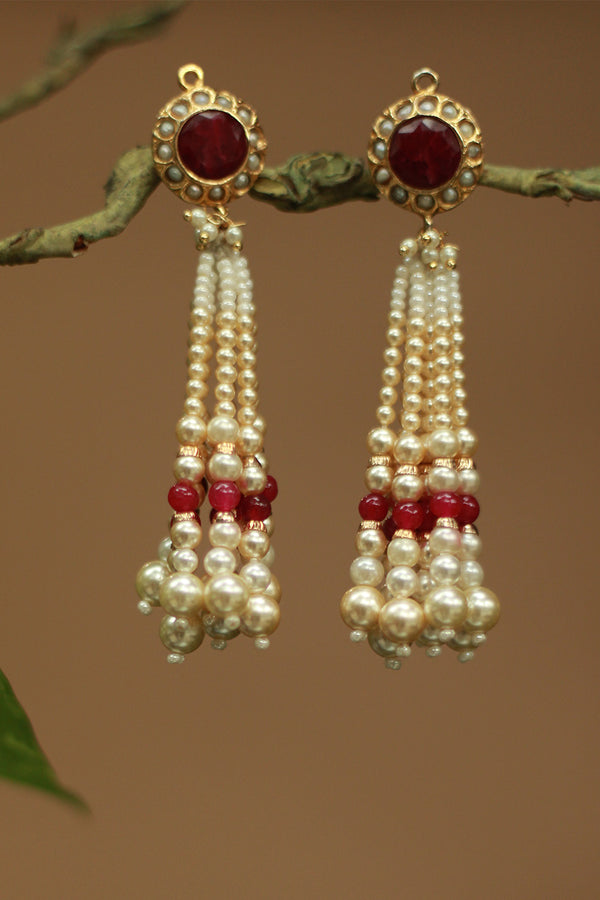 Adaayein | Kundan Earring | Tassels